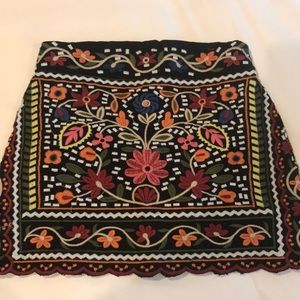 ☀️ SHOWPO SKIRT ☀️